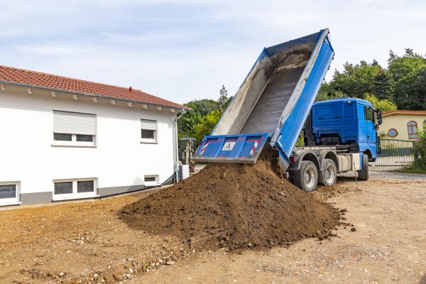 Garden Dirt Delivery in Santa Ana