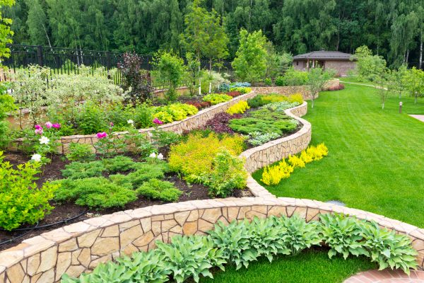 Home Garden Landscaping in Santa Ana